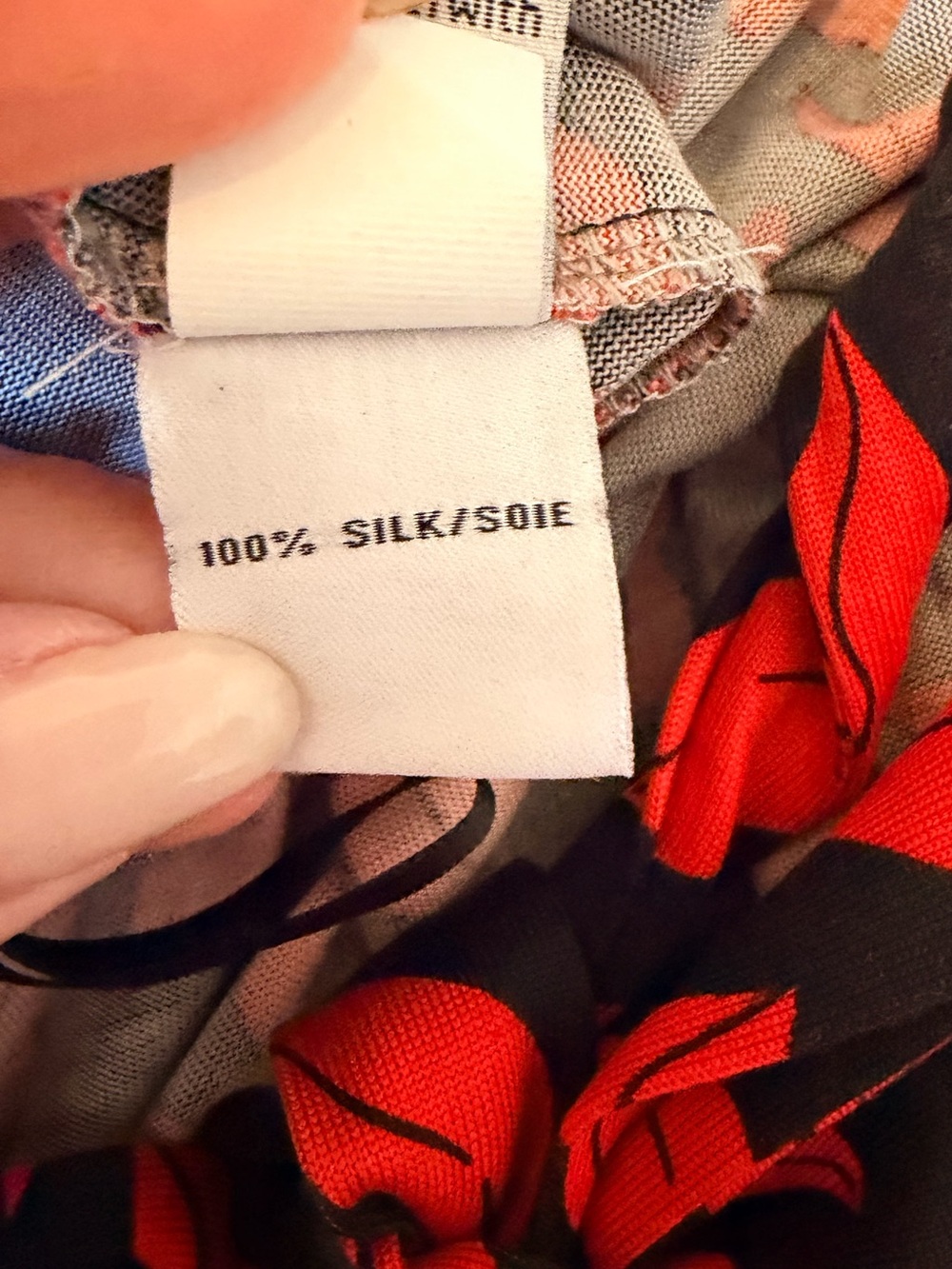 Diane von Furstenberg Lips Wrap Dress 100%Silk jersey, size 6 - Picture 8 of 14